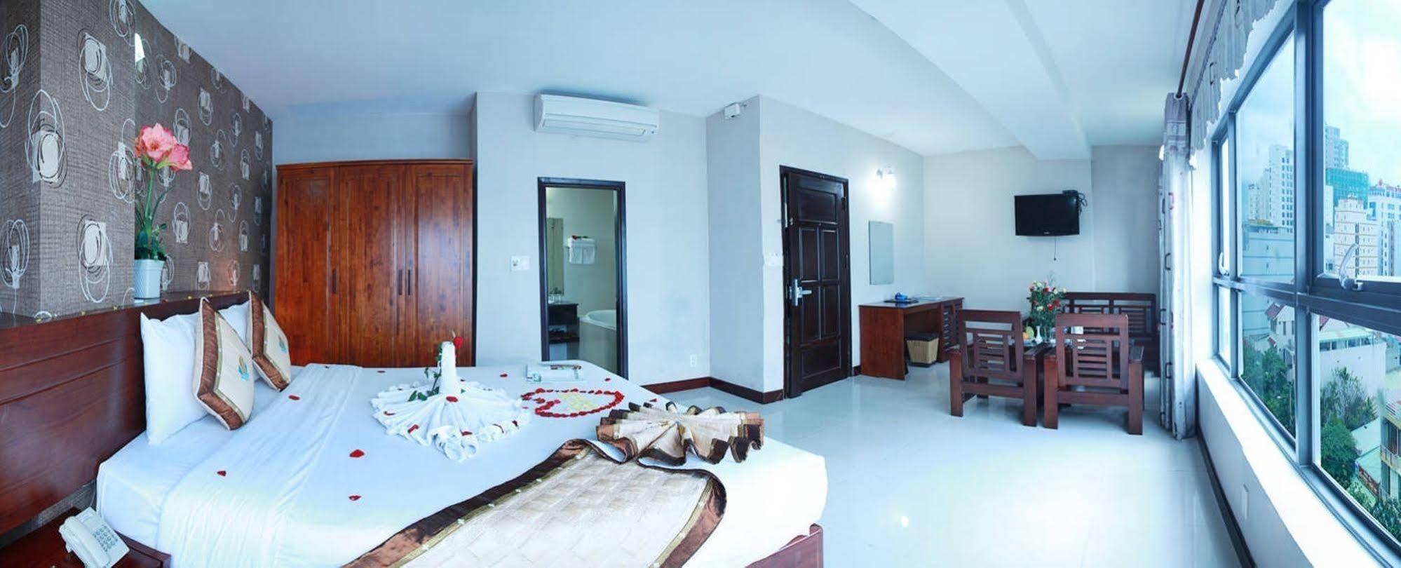 Luna Diamond Hotel Da Nang Esterno foto